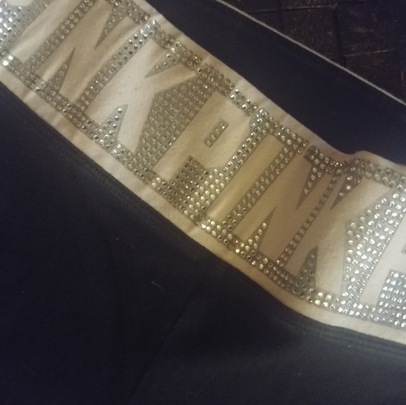 pINK loungers - Picture 2 of 2